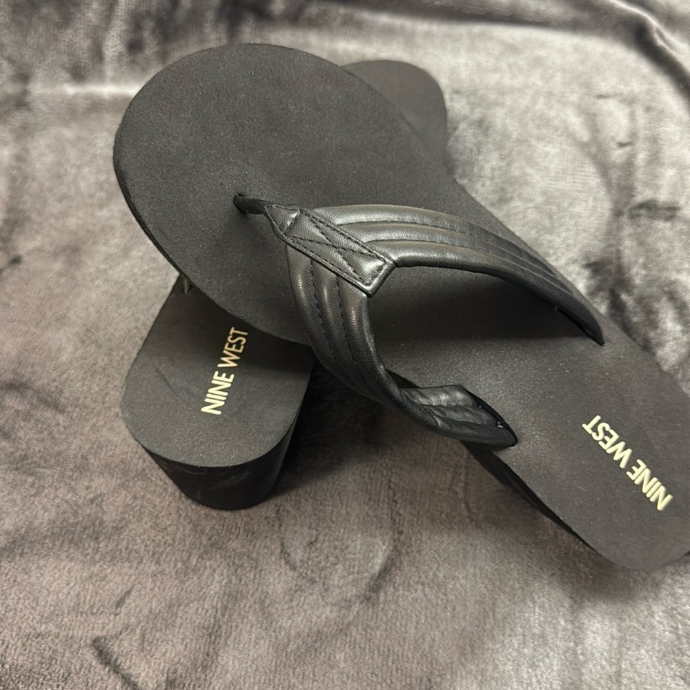 Nine West wedge flip flops